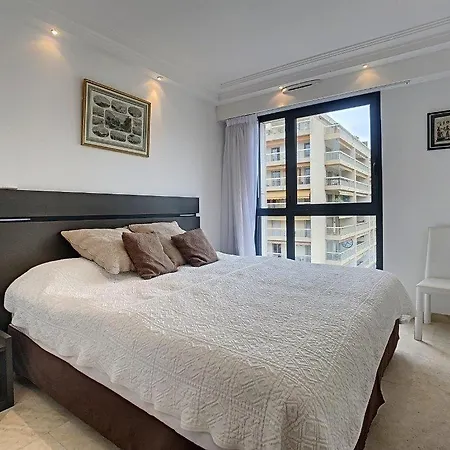 Hotel apartamentowy Carlton Riviera