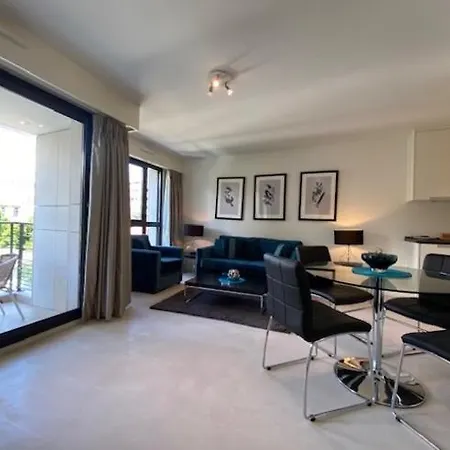 Hotel apartamentowy Carlton Riviera 4*