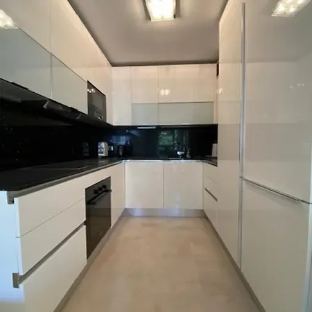 Hotel apartamentowy Carlton Riviera