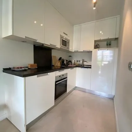 Hotel apartamentowy Carlton Riviera Cannes
