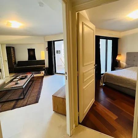 Hotel apartamentowy Carlton Riviera