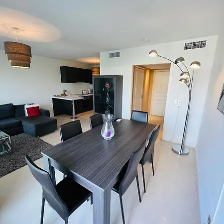 Carlton Riviera Hotel apartamentowy Cannes